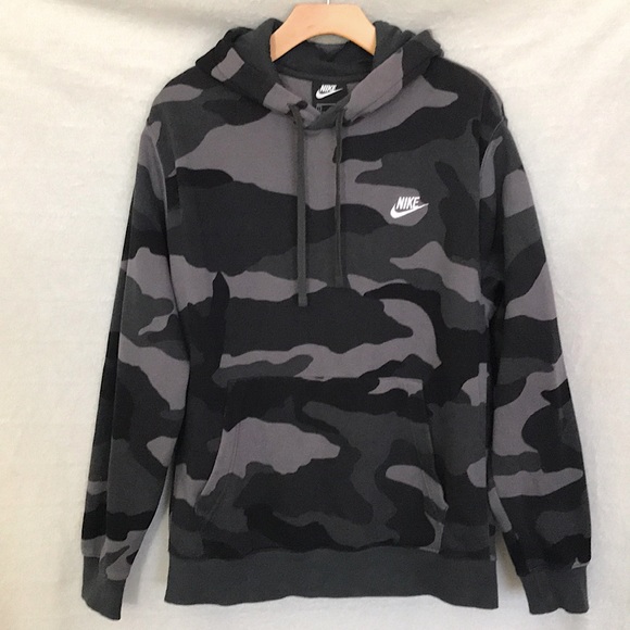 Nike Other - Nike camo hoodie jacket